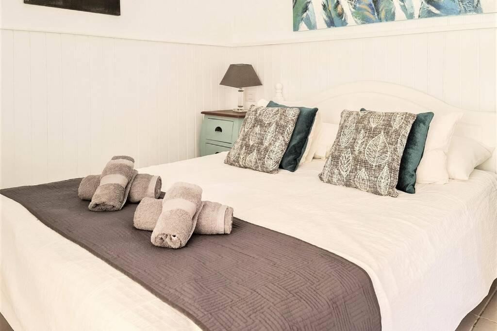 Stunning Sea View Villa With 6 Bedrooms & Heated Pool - Villa Renaissance Playa Blanca  Habitación foto